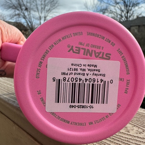 Stanley x Target 40oz PINK VALENTINES DAY Limited Edition Quencher BNWT in hand - Picture 9 of 9
